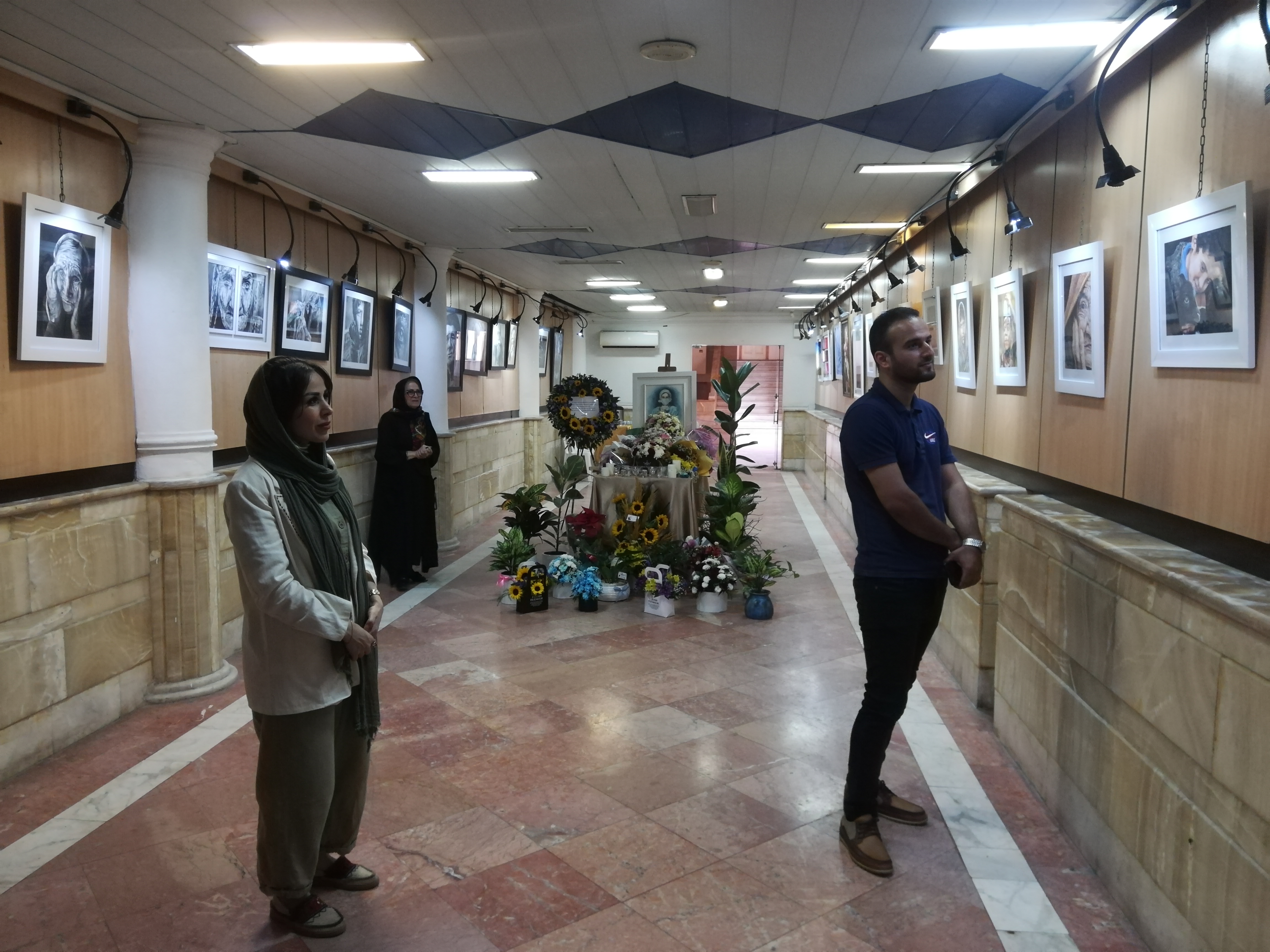 آثار هنرمند لنگرودی در گالری اداره فرهنگ و ارشاد اسلامی به نمایش گذاشته شد