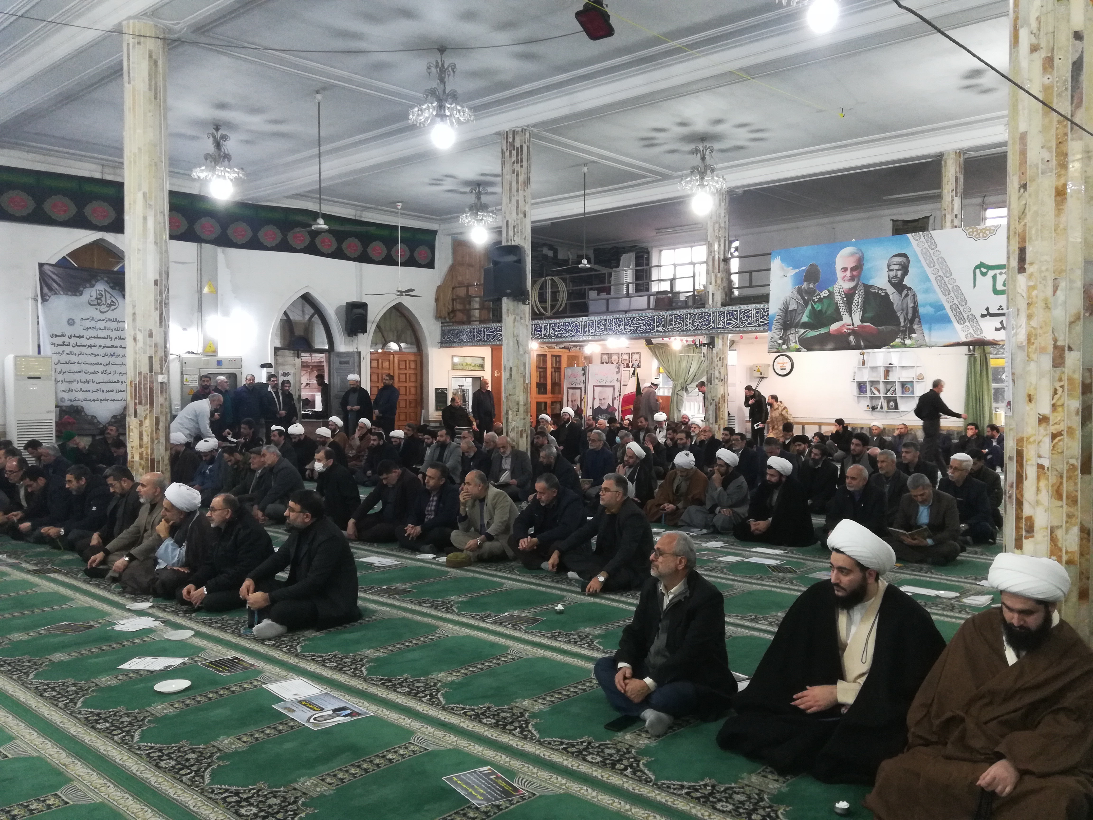 با حضور مردم و شخصيت‌ها برگزار شد: مراسم يادبود مرحوم کربلایی فریدون نقوی؛ پدر امام جمعه معزز لنگرود