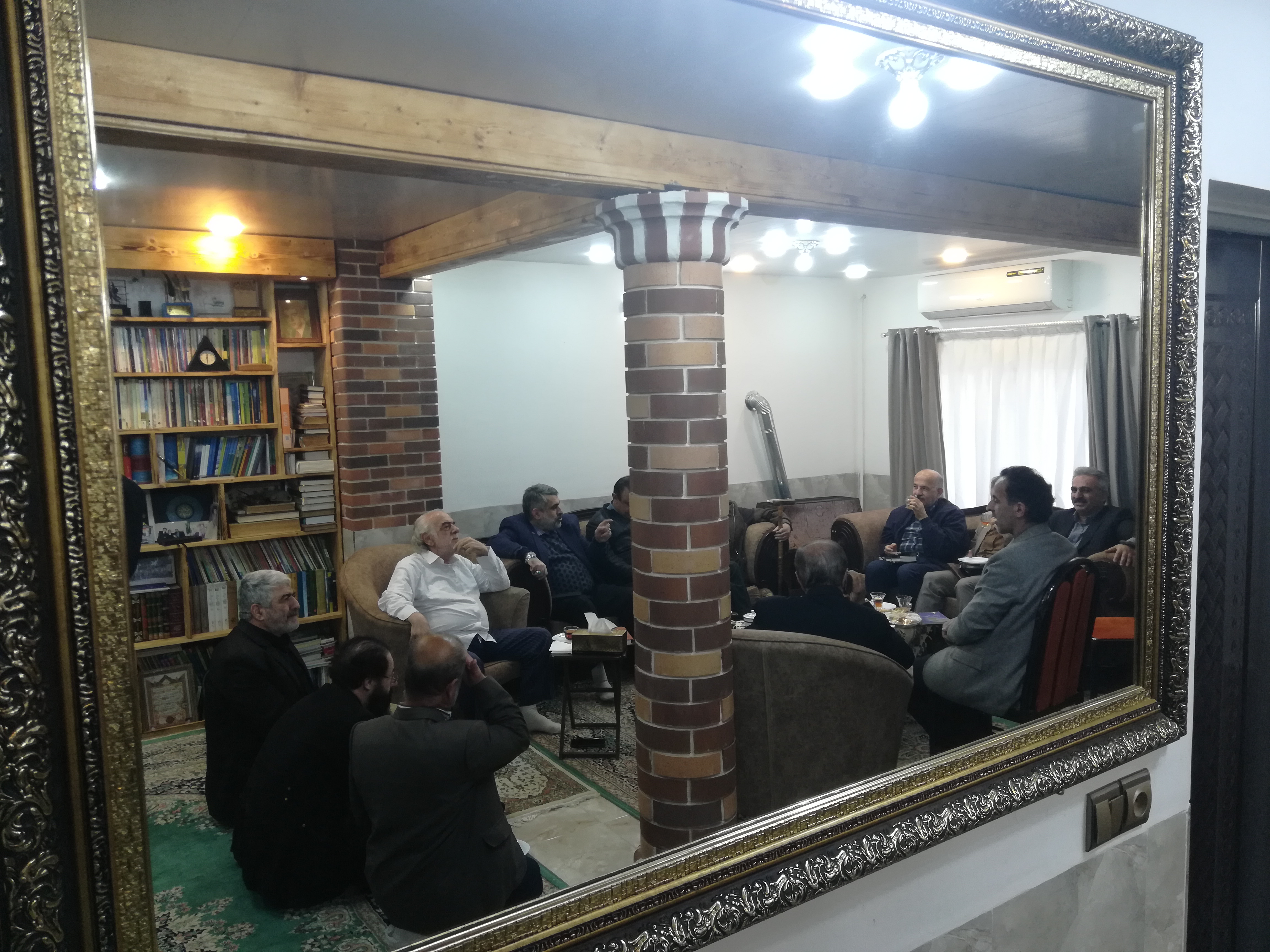عیادت هنرمندان لنگرودی با شاعر معاصر استاد رحیم زریان