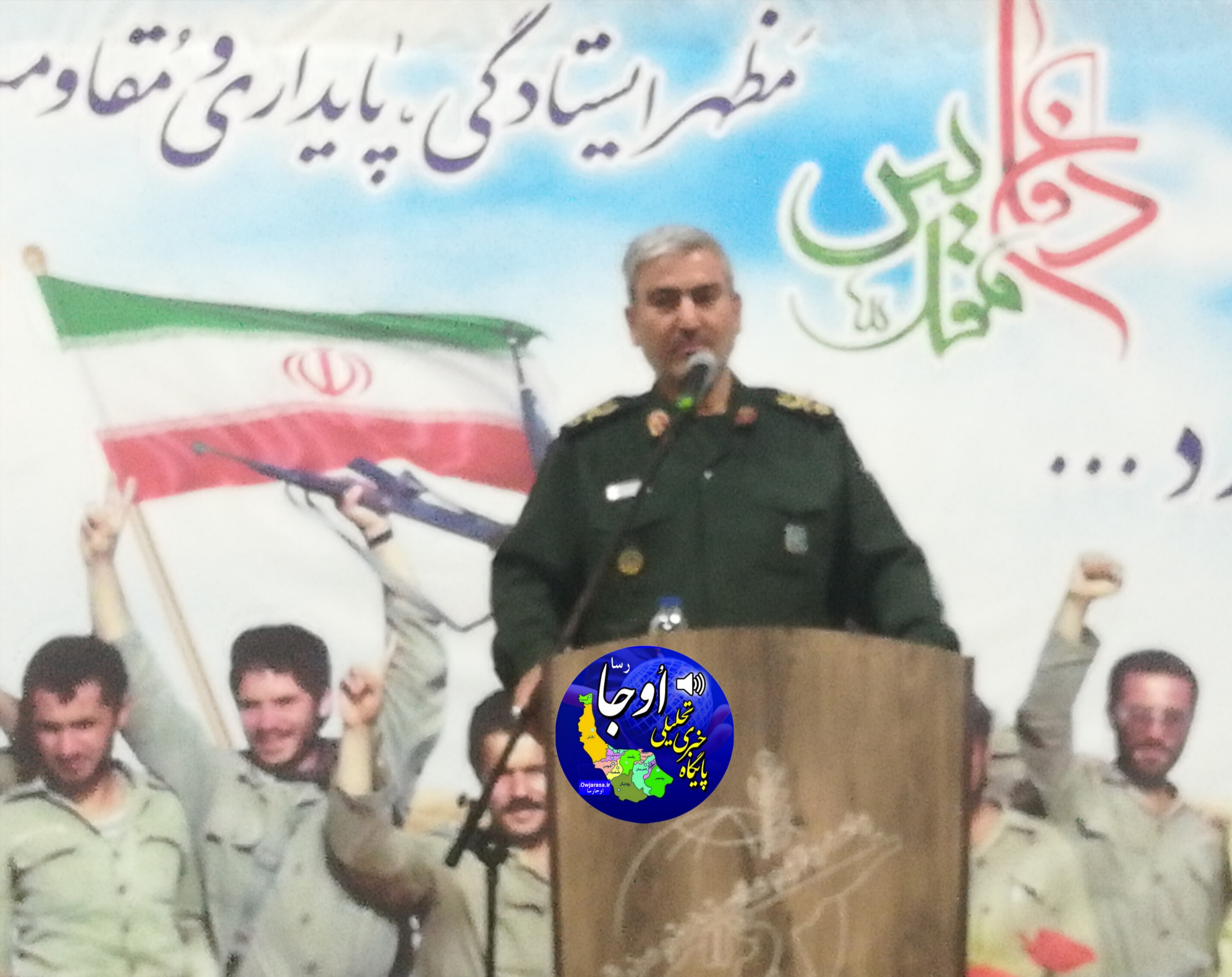 دوران طلایی دفاع مقدس را باید به نسل‌های بعدی منتقل کنیم