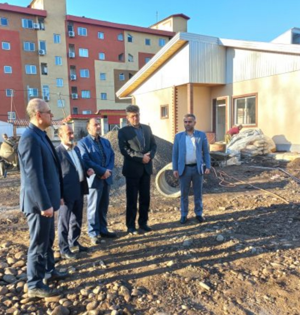 تقدیر از ۱۰ مادر و همسر شهید لنگرودی توسط مدیرکل آموزش و پرورش استان گیلان