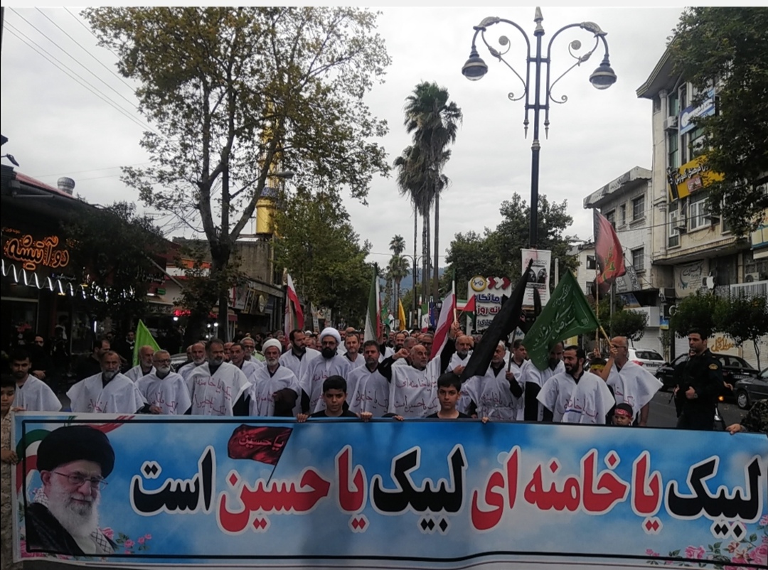 کفن‌پوشان ولایت‌مدار در نماز جمعه  لنگرود