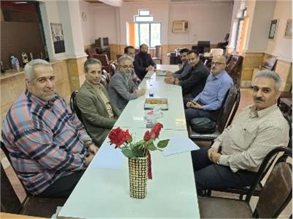 نویسندگان و اهالی قلم‌، سرمایه های ارزشمند علمی و ادبی در جامعه هستند